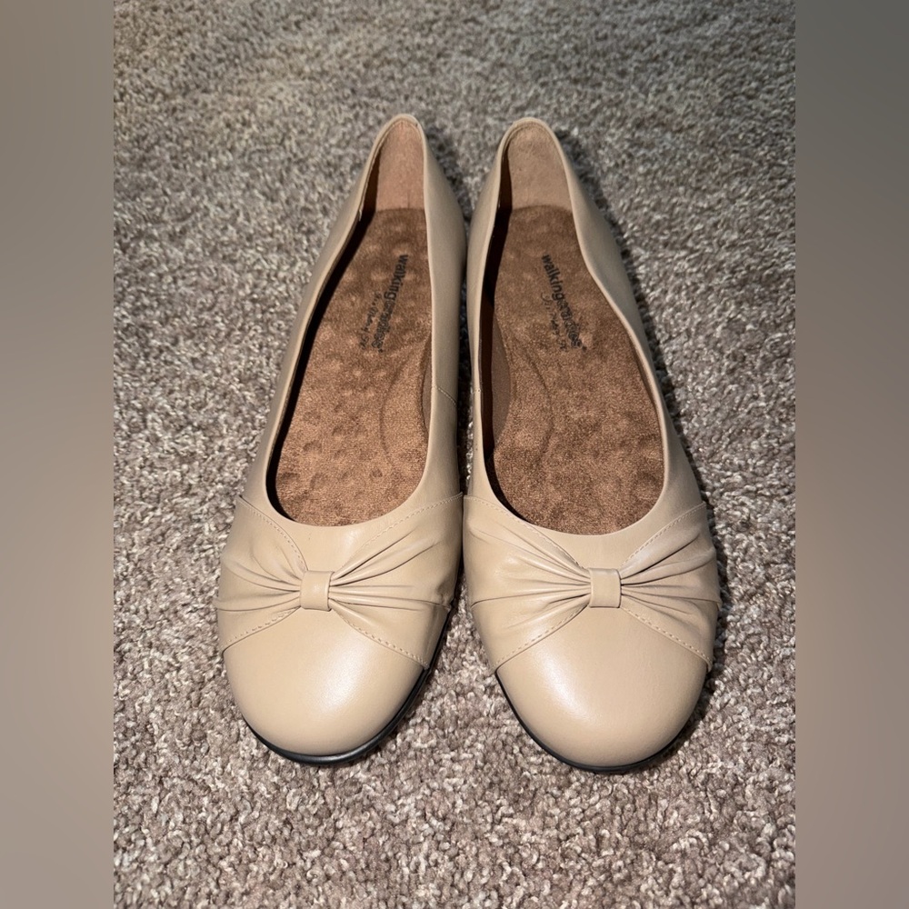 Walking Cradles Cream Bow Flats